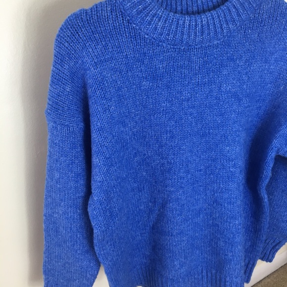 NWT oversized blue sweater - Picture 5 of 10